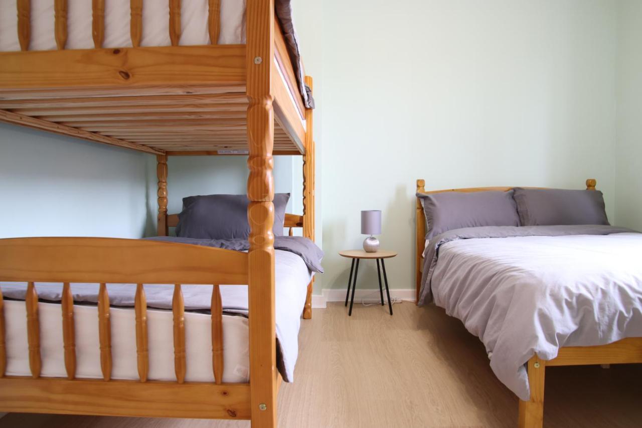 Aria Lodging Inverness Extérieur photo